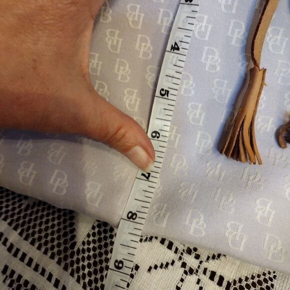 Dooney and Bourke bag - Picture 4 of 12